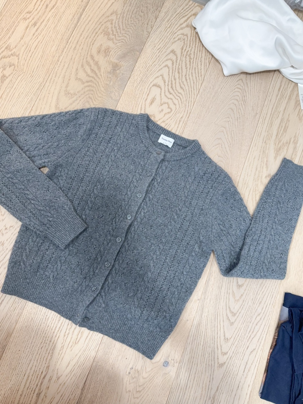 NEW!123025Aritzia Sunday best NSWEETSPOT CARDIGAN HEATHER CHARCOAL S missing tag